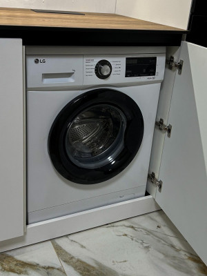 Кухня із преміальних матеріалів мінімалізм  - 9