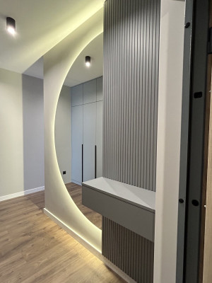 Минималистичная серая прихожая из Pinterest  - 4