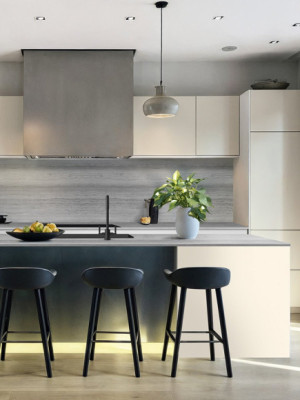 Компакт плита HPL S163 Травертин Грейс - черное ядро LuxeForm LuxeForm - 3